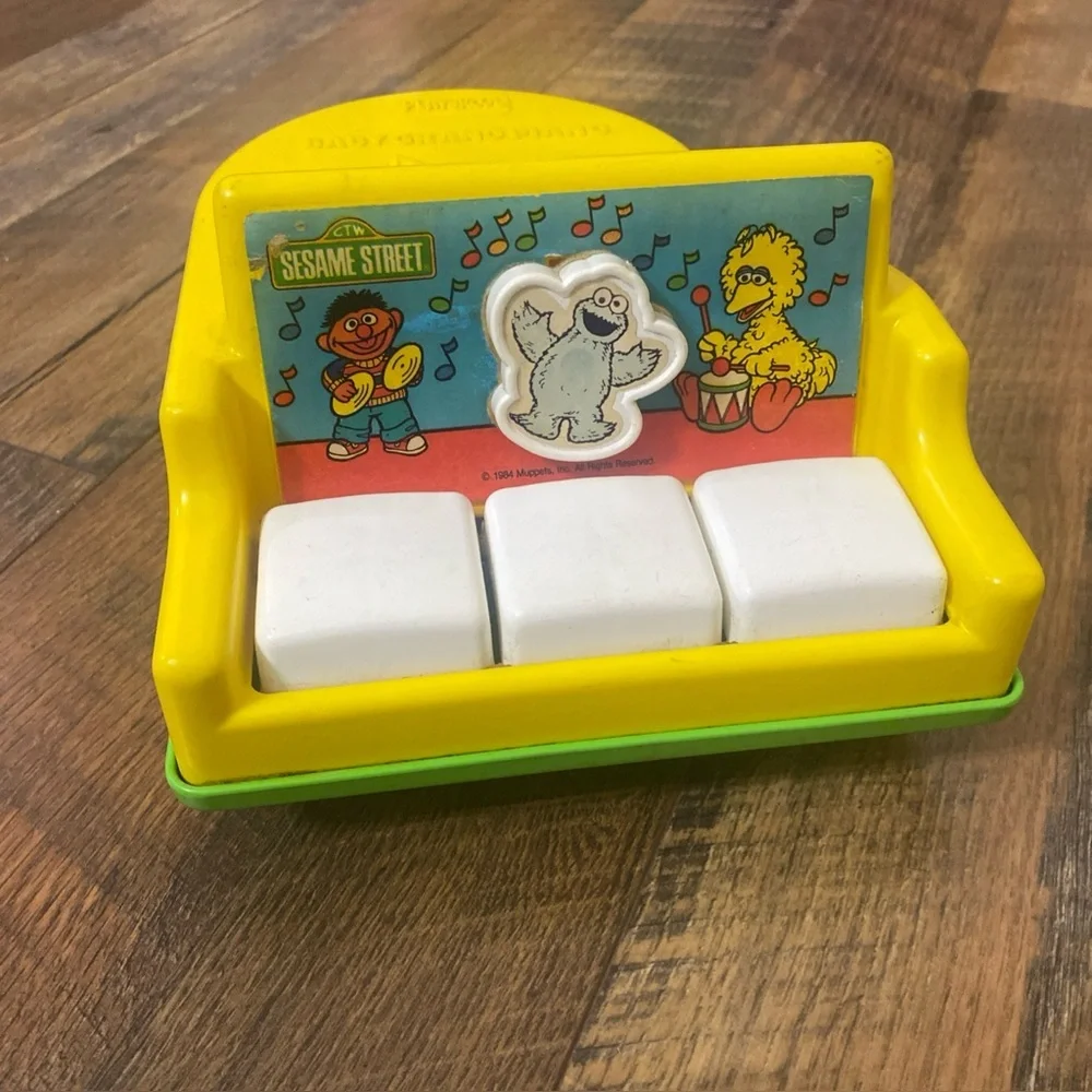 Vintage Sesame Street Baby Grand Piano Toy Playskool 1984 Cookie Ernie Big Bird